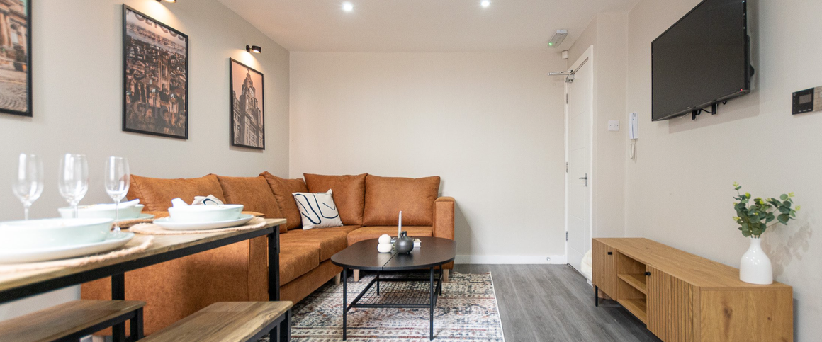 Cliff Street Room 5 - Photo 1