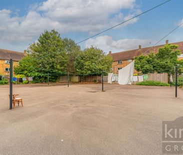 2 Bedroom Flat - First Floor To Let - Photo 6