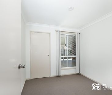 STUNNING FAMILY HOME IN ALEXANDRA HILLS - Photo 4