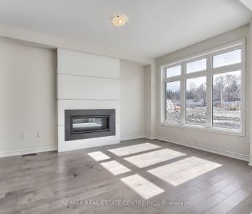 Semi-Detached Home For Lease | N8137388 - Photo 5