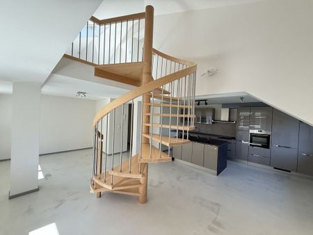Beautiful renovated Duplex - 3 months of net rent offered - Foto 3