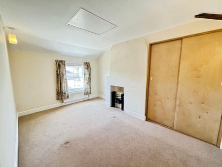 4 bedroom House To Let - Photo 4