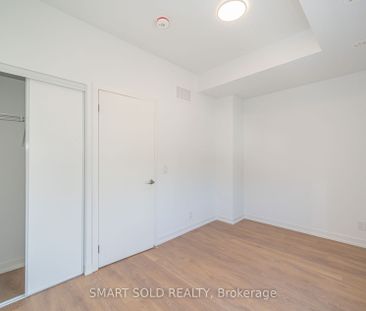 For Lease - 29 Spruce Pines Crescent, Toronto, Ontario - Photo 4