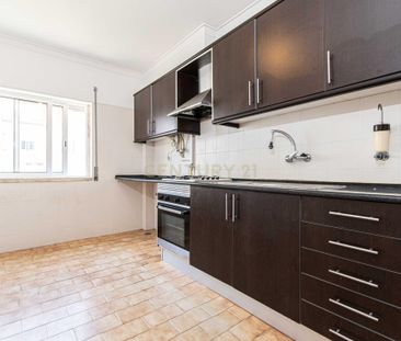 Almada, Setúbal Municipality - Photo 5