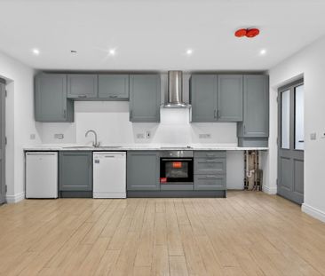 Apt 1 51-53Bridge Street, LISBURN, BT28 1XZ - Photo 2