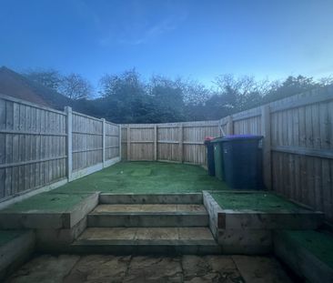 3 bedroom semi-detached house to rent - Photo 1