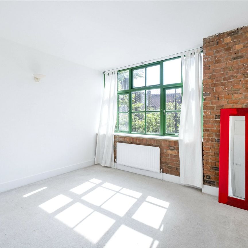 Time Square, Colvestone Crescent, London, E8 2LT - Photo 1