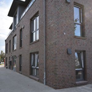 Neubau: Erdgeschosswohnung mit zwei Zimmern und Terrasse - Photo 3