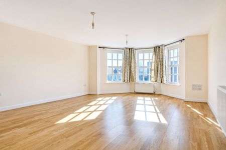 Available unfurnished from 10/06/2026 - Photo 2