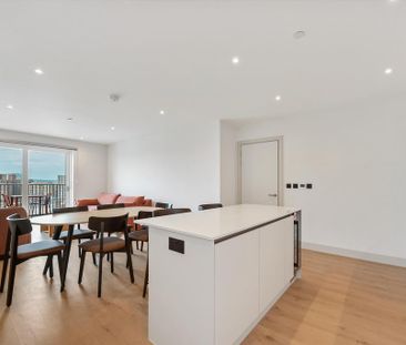 3 bedroom flat to rent - Photo 2