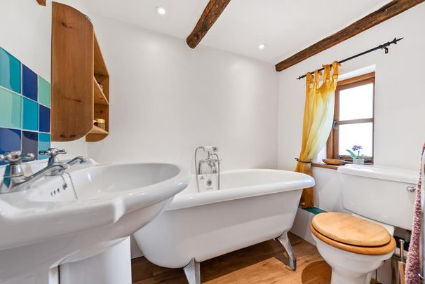 3 bedroom terraced house to rent - Photo 1