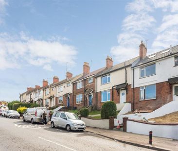 4 bedroom terraced house to rent - Photo 3