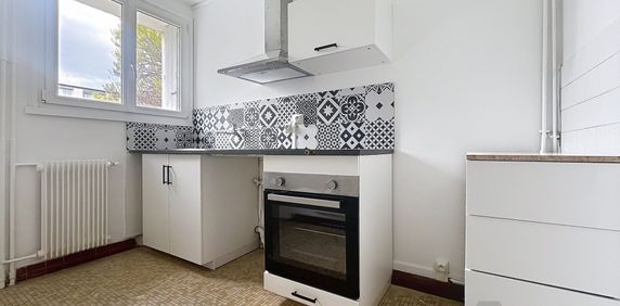 Appartement à louer, 2 pièces - Saint-Jean-de-la-Ruelle 45140 - Photo 2