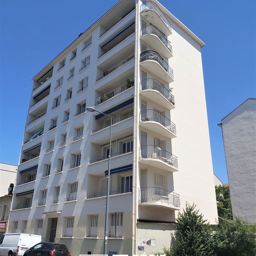 APPARTEMENT T3 - MEUBLE - 68.70m²- VILLEURBANNE - Photo 1