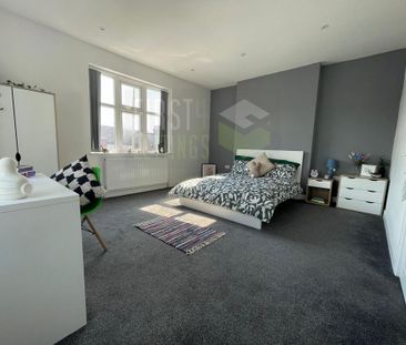 3 bedroom flat to rent - Photo 2