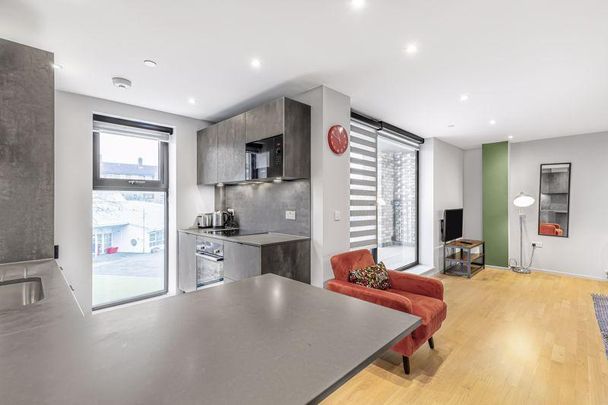 2 bedroom apartment to rent - Photo 1