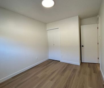 3 Bedroom Upper Unit in Mayfair - Photo 1