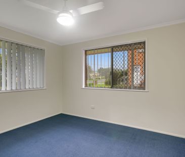 Stylish South Toowoomba Unit with Modern Comfort & Prime Location - Photo 3