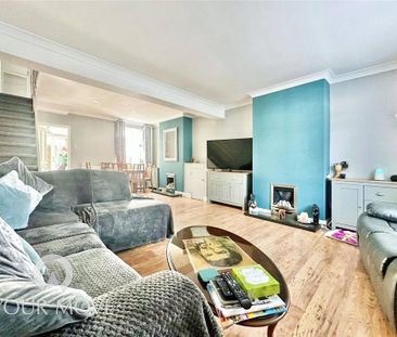 3 bedroom end of terrace house to rent - Photo 2