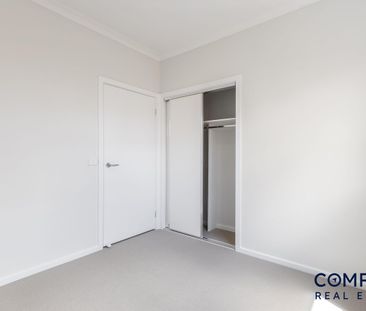 Spacious Family Home - Photo 6