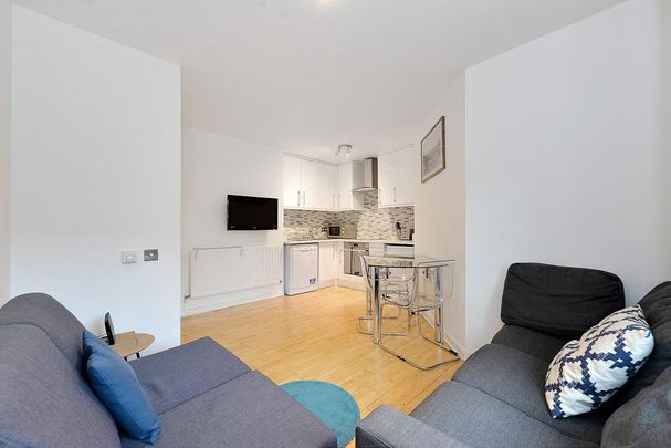 1 bedroom flat to rent - Photo 1