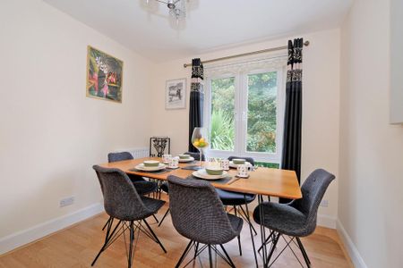 5 bedroom terraced house to rent - Photo 2