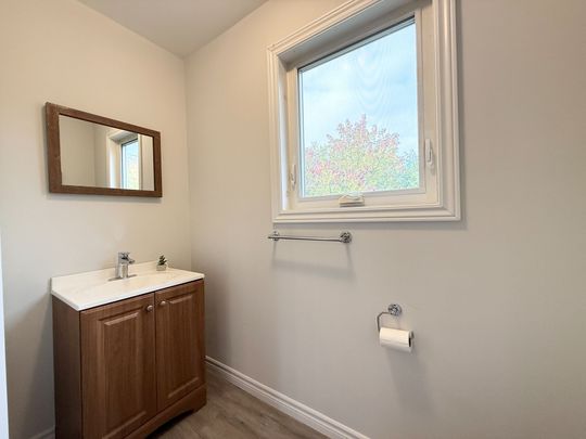 For Lease - 435 Mcalpine Avenue Unit# 1, Welland, Ontario - Photo 1