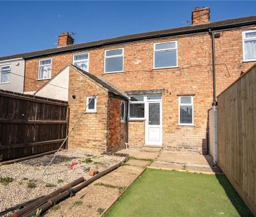 3 bedroom terraced house to rent - Photo 4