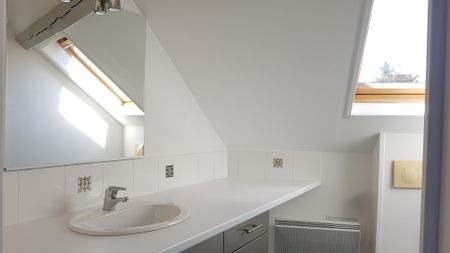 Location Appartement 3 pièces 68m² - Photo 3