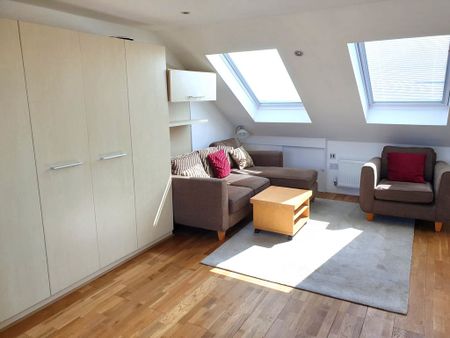 Thames Avenue, Greenford - Photo 2