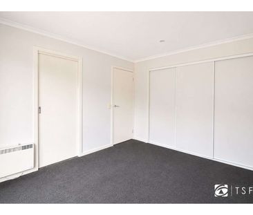 Modern Town House - Photo 3