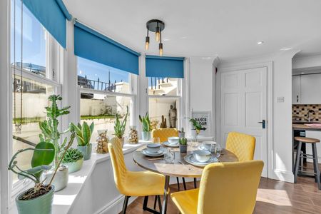 2 Bed Flat, Lennox House, BN2 - Photo 5