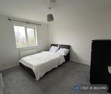 1 bedroom in a house share to rent - Photo 1