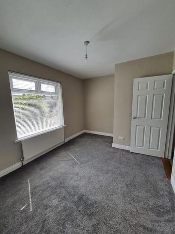 68 Eskdale Gardens, Belfast, BT14 7NQ - Photo 3