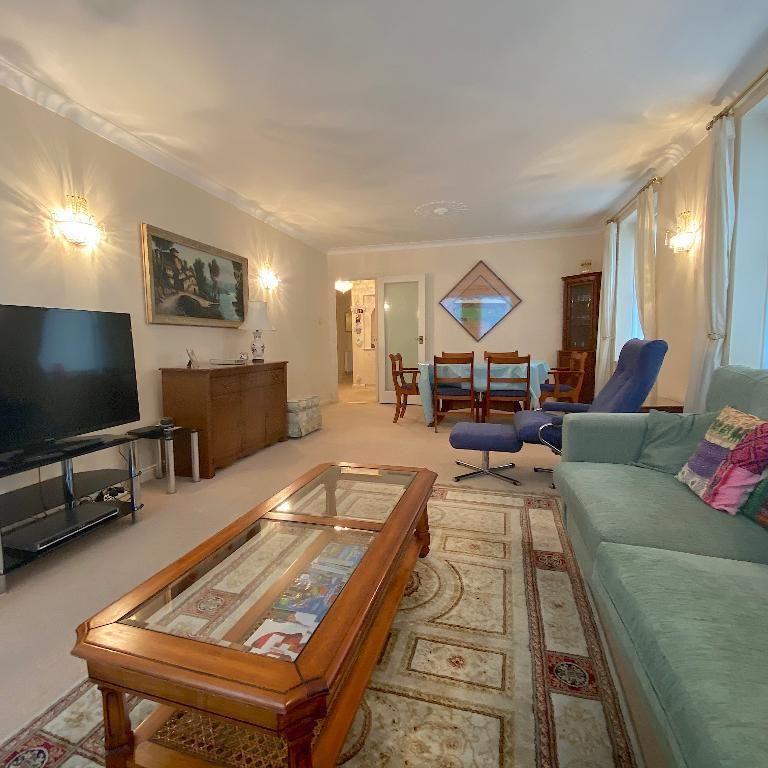 3 bedroom apartment to rent - Photo 1