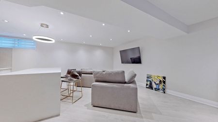 For Lease - 20 Knox Avenue Unit# LOWER, Toronto, Ontario - Photo 3