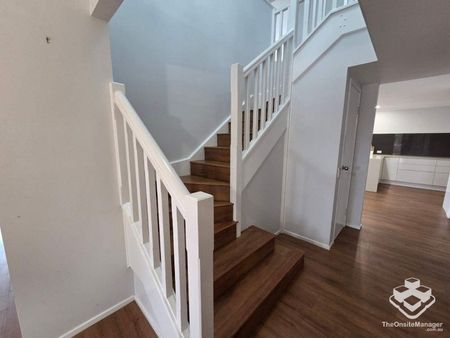 $1550 p/w 5 Bedroom House - Photo 5