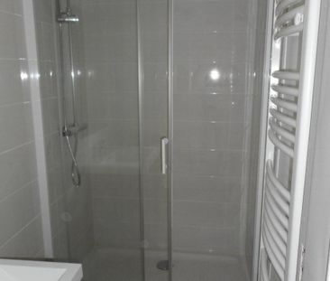 COUTANCES, centre ville, joli trois pièces - Photo 6