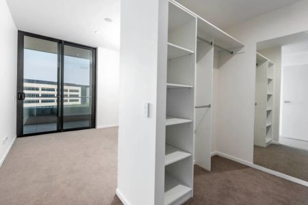 Premium Corner Apartment in "Iskia" with Spacious Balcony & Modern Luxury - Photo 4