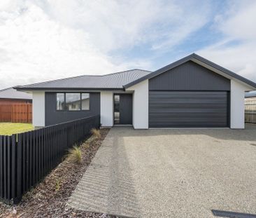 Great Living in Great Location - Photo 5