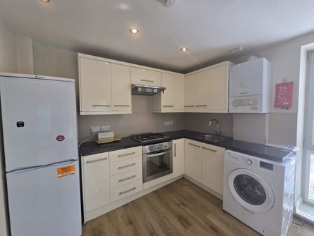 2 Bed Flat, Penton Place, SE17 - Photo 4