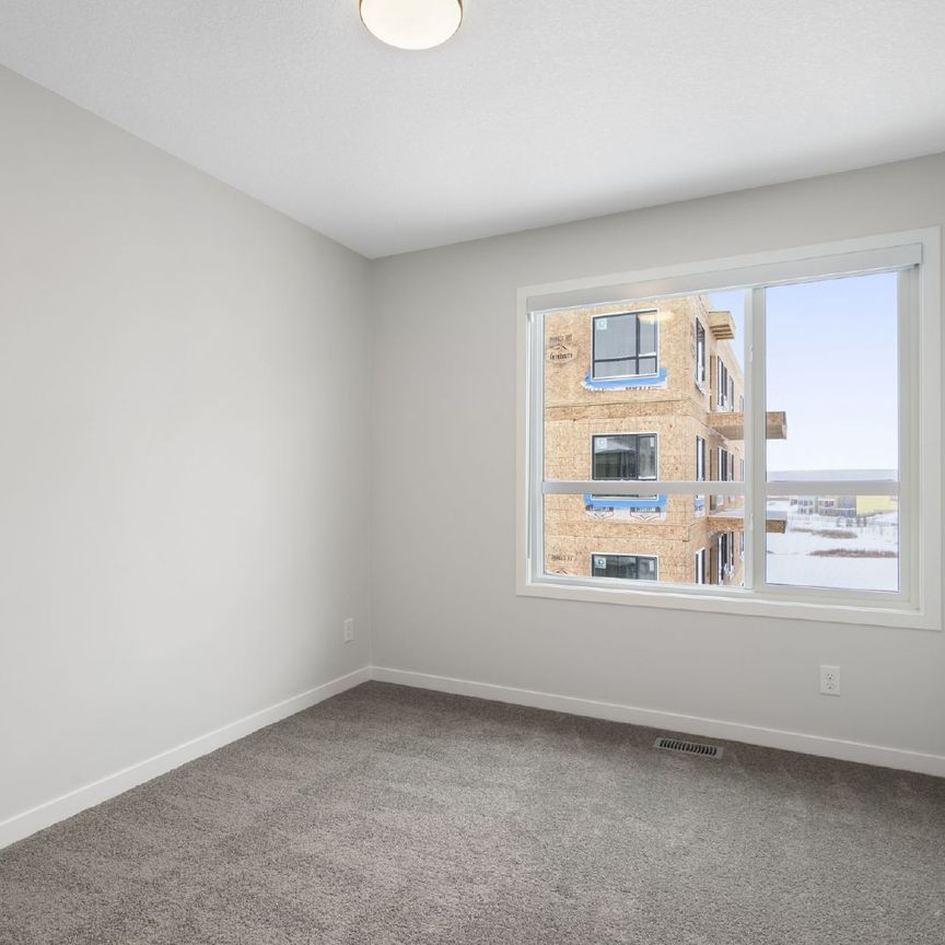 114-42 Cranbrook Common Se - Photo 1