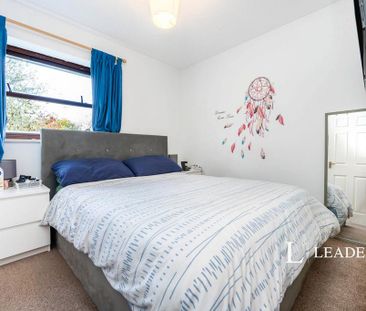 2 bedroom semi-detached house to rent - Photo 5