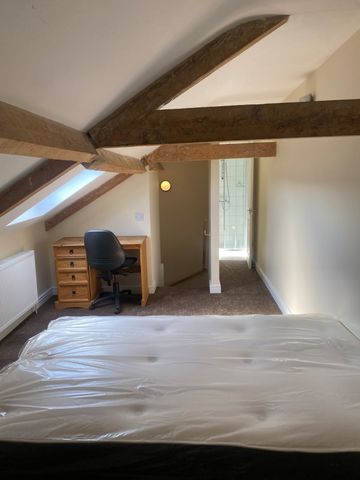 72 Fitzwilliam Street, Huddersfield, HD1 - Photo 4