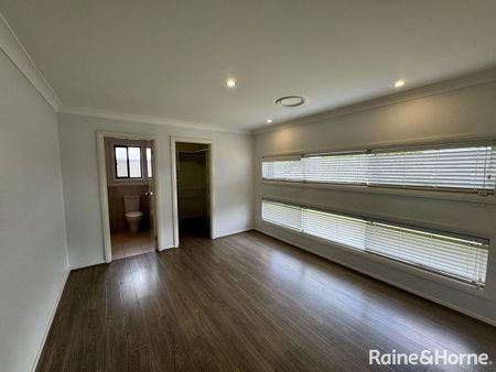 1 Sandpiper Circuit, Aberglasslyn, NSW 2320 - Photo 5