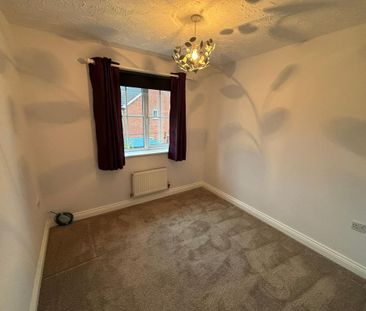 3 bedroom terraced house to rent - Photo 4