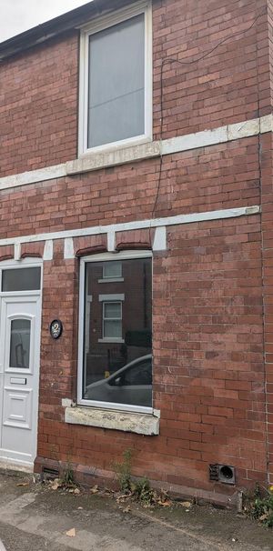 2 bedroom terraced house to rent - Photo 1