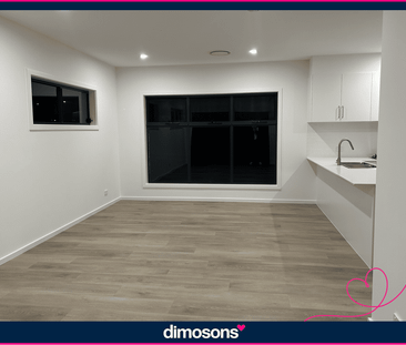 23 Saturn Crescent - Photo 2