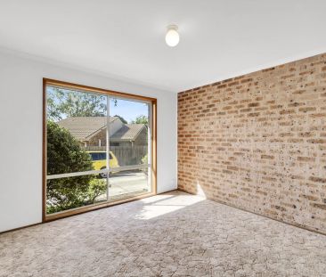 Great single 3 bedroom townhouse in a small complex - Photo 3