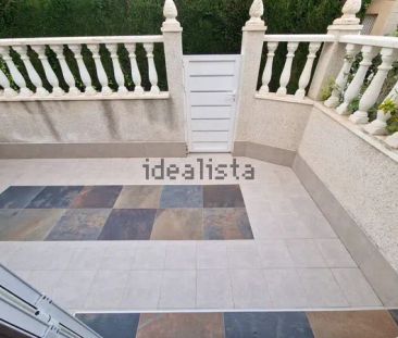 Alquiler de chalet adosado en Urbanizaciones - Photo 1